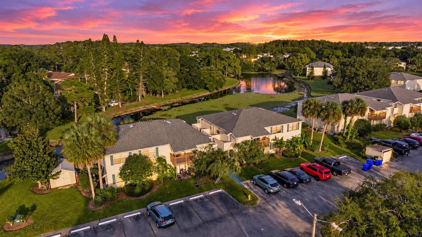 127 CAMPHOR DRIVE, #E, Oldsmar, FL 34677 127 CAMPHOR DRIVE, #E, Oldsmar, FL 34677