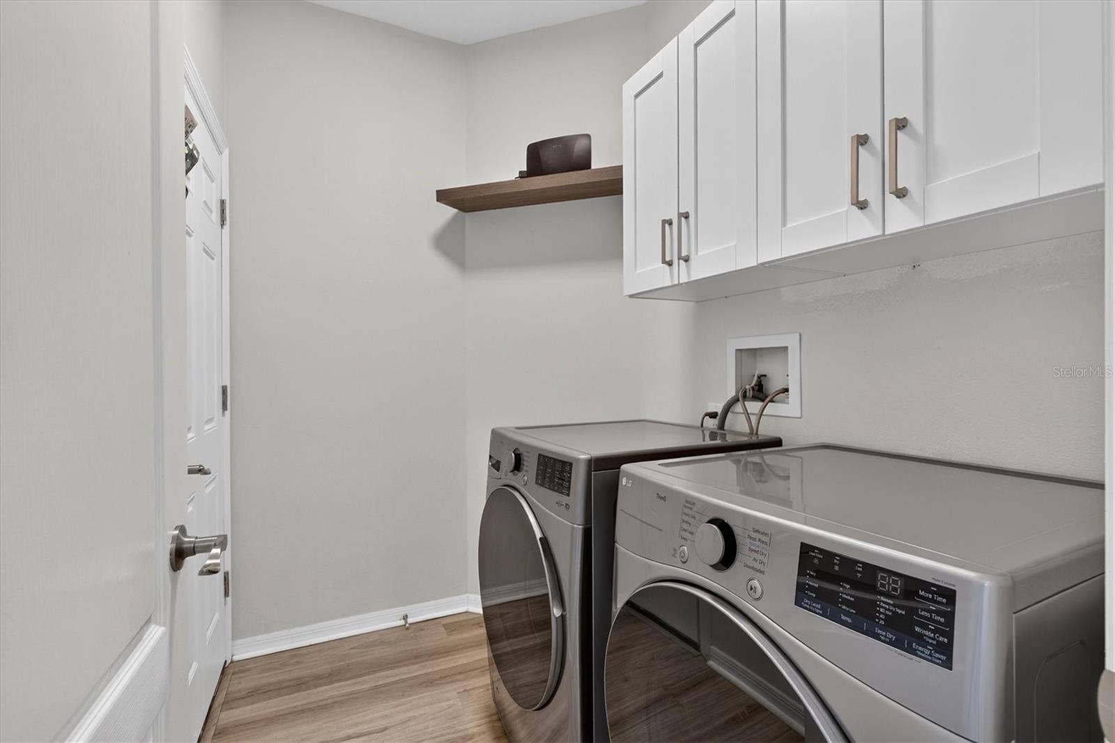 714 HIDDEN LAKE DRIVE, Tarpon Springs, FL 34689 714 HIDDEN LAKE DRIVE, Tarpon Springs, FL 34689