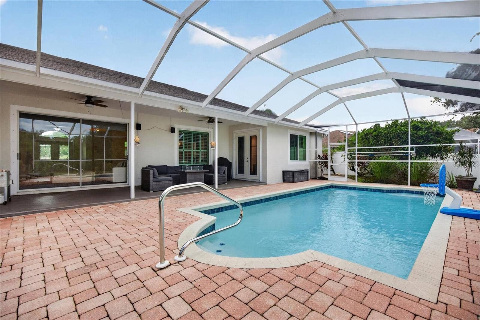 714 HIDDEN LAKE DRIVE, Tarpon Springs, FL 34689 714 HIDDEN LAKE DRIVE, Tarpon Springs, FL 34689