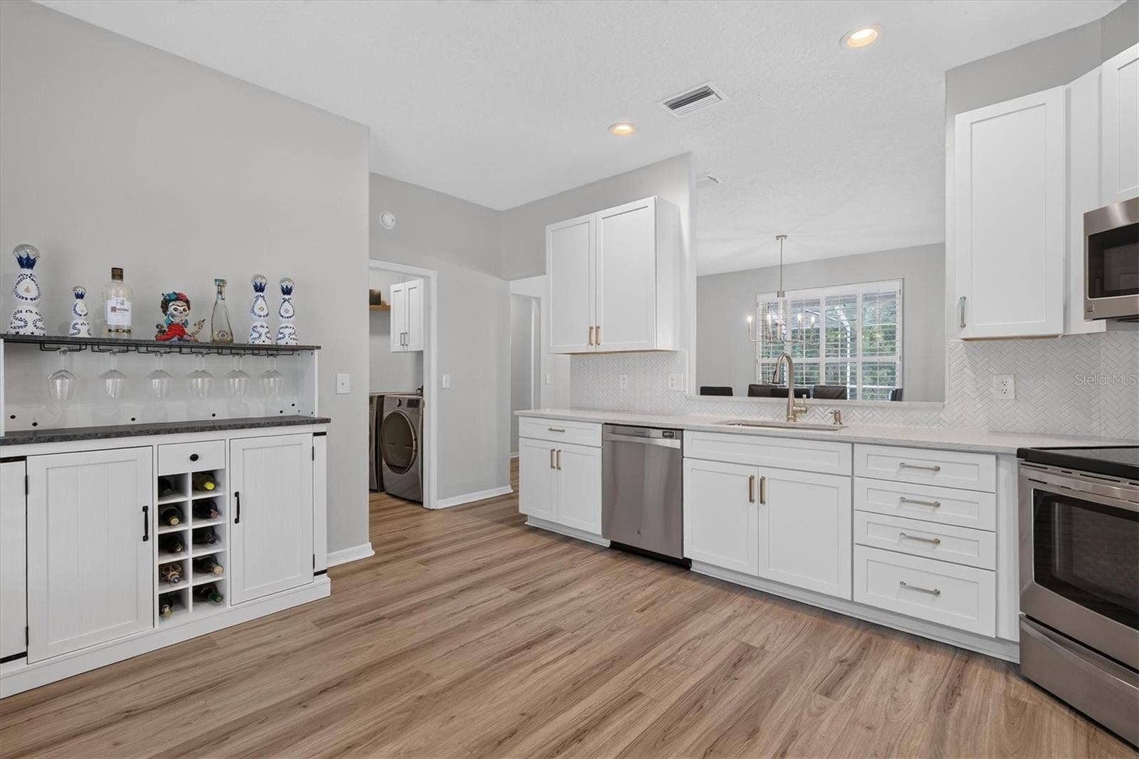 714 HIDDEN LAKE DRIVE, Tarpon Springs, FL 34689 714 HIDDEN LAKE DRIVE, Tarpon Springs, FL 34689