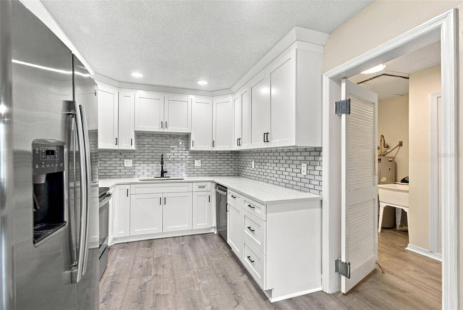 2801 BURTS AVENUE, Tampa, FL 33614 2801 BURTS AVENUE, Tampa, FL 33614