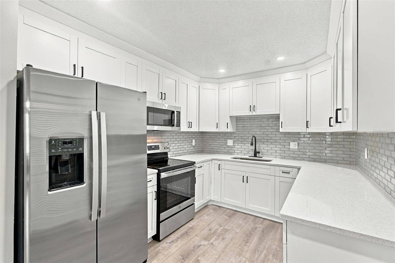 2801 BURTS AVENUE, Tampa, FL 33614 2801 BURTS AVENUE, Tampa, FL 33614