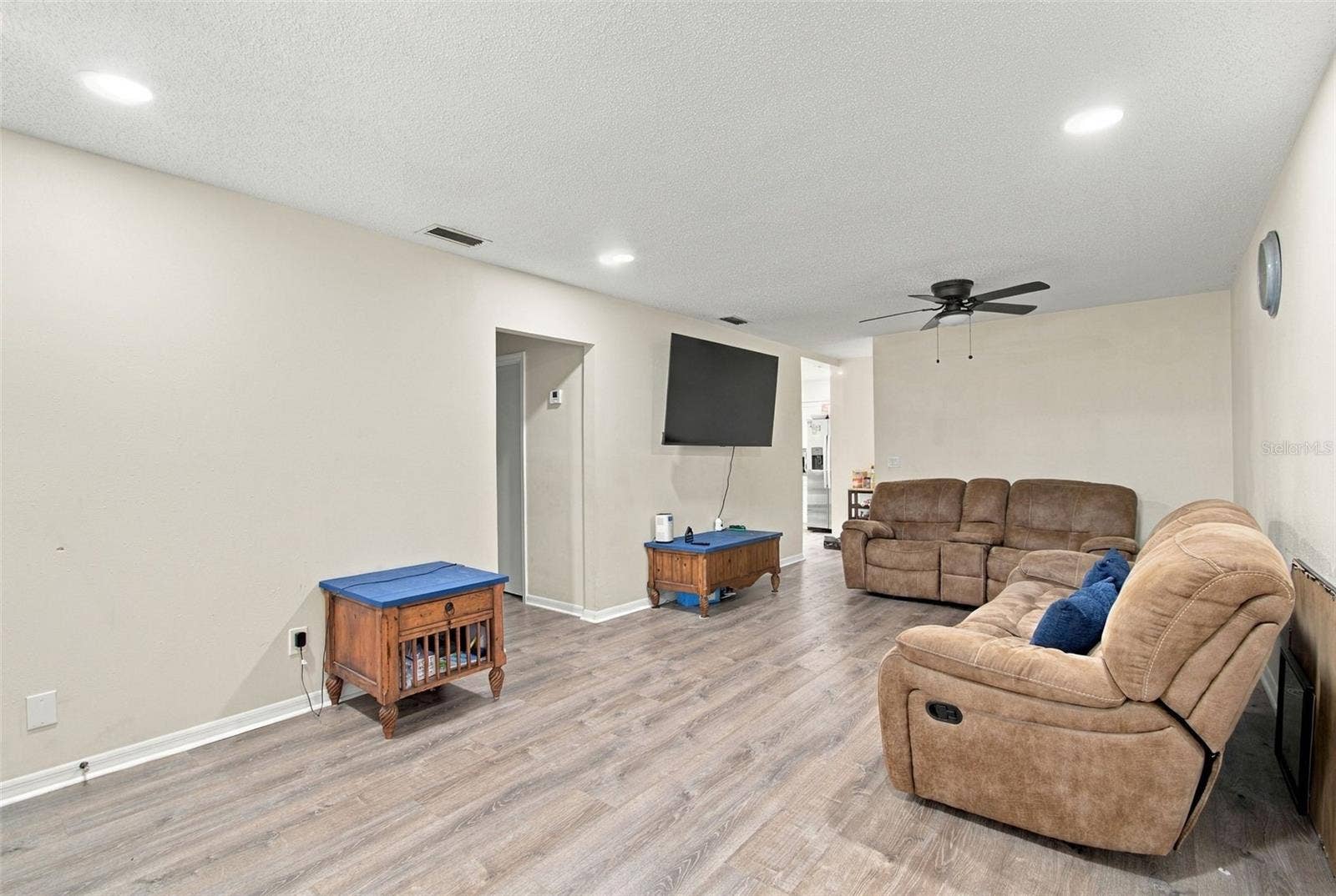 2801 BURTS AVENUE, Tampa, FL 33614 2801 BURTS AVENUE, Tampa, FL 33614