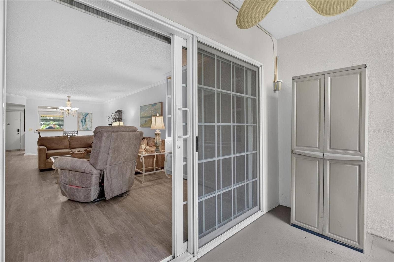Hurricane rated sliding doors