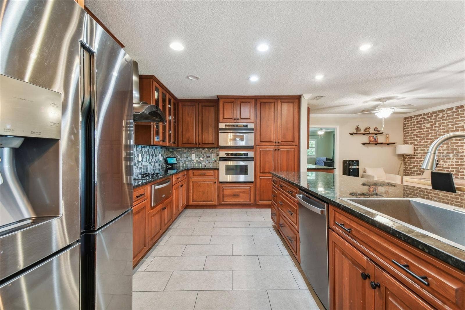 17018 DENNIS ROAD, Lutz, FL 33558 17018 DENNIS ROAD, Lutz, FL 33558