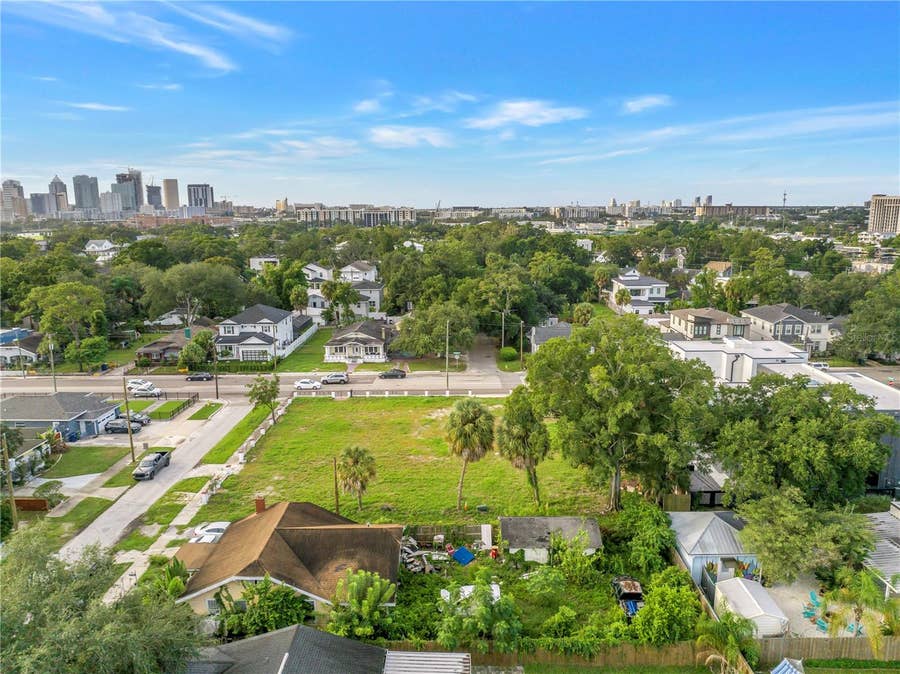 Property photo for 815 W COLUMBUS DRIVE, Tampa, FL