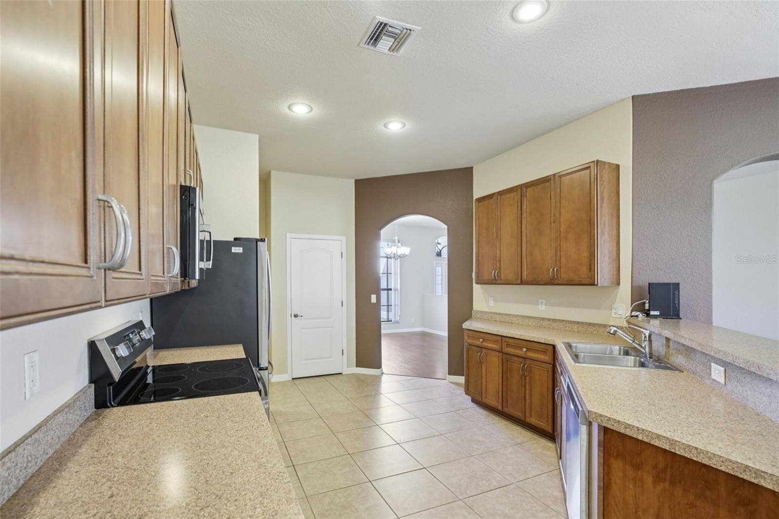 10048 LEBANON DRIVE, Port Charlotte, FL 33981 10048 LEBANON DRIVE, Port Charlotte, FL 33981