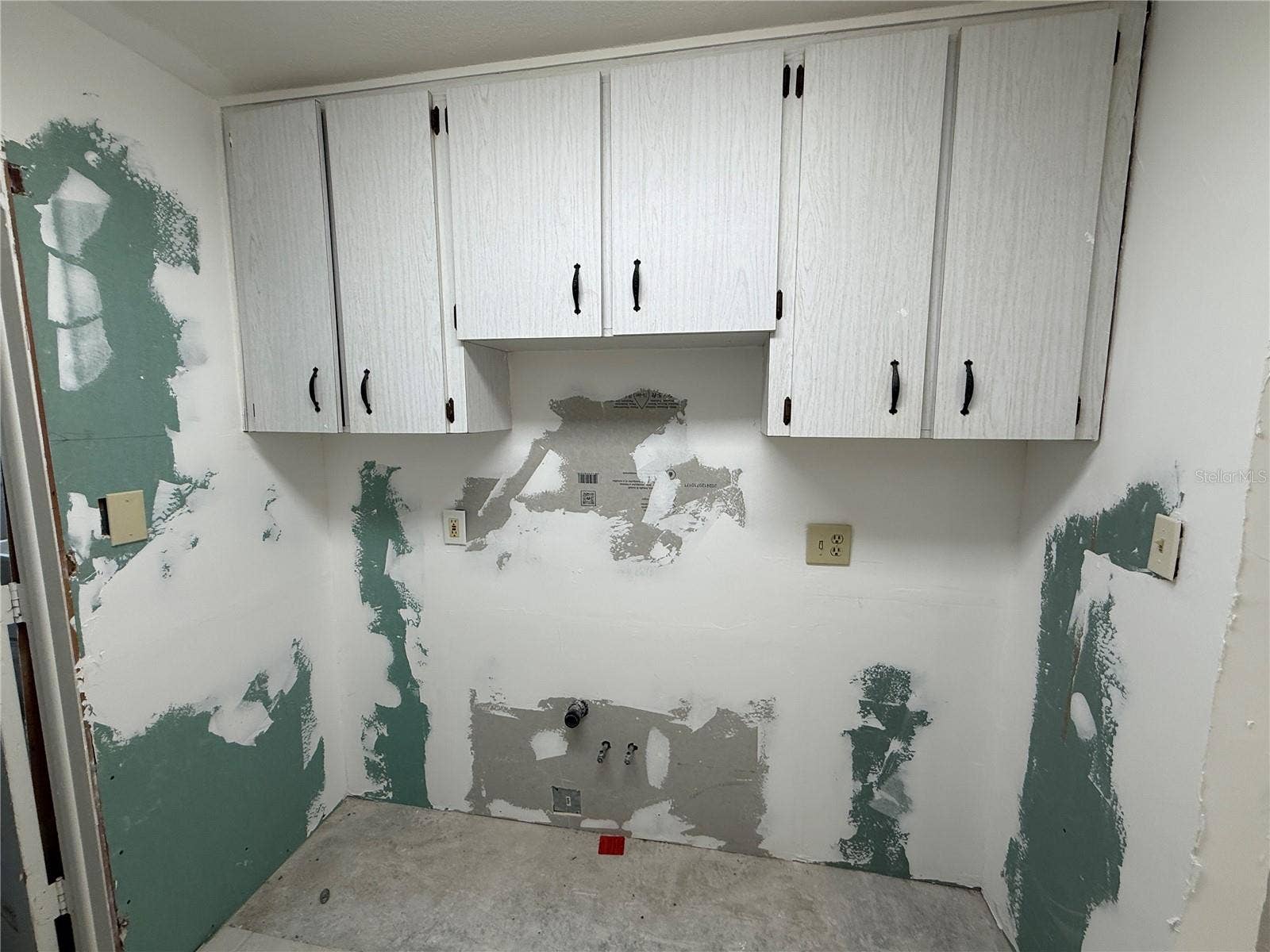 4937 HAZNER STREET, New Port Richey, FL 34652 4937 HAZNER STREET, New Port Richey, FL 34652