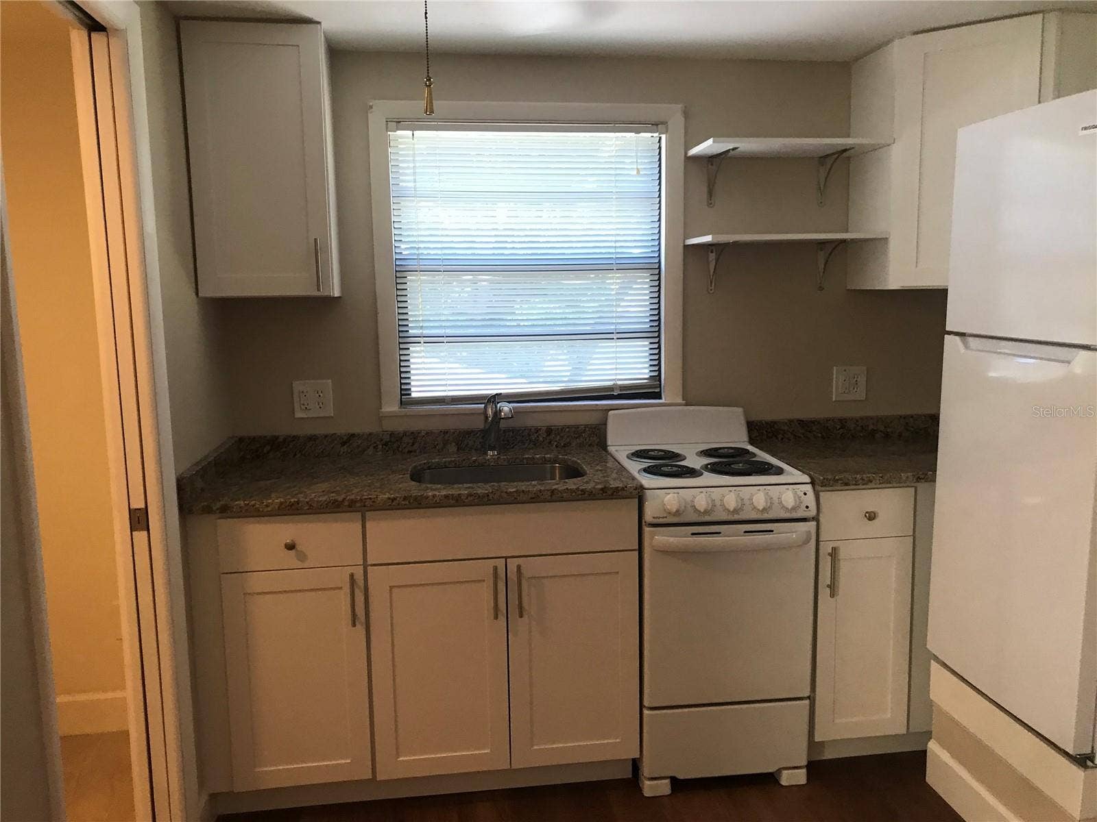 4107 ALAFIA BOULEVARD, Brandon, FL 33511 4107 ALAFIA BOULEVARD, Brandon, FL 33511