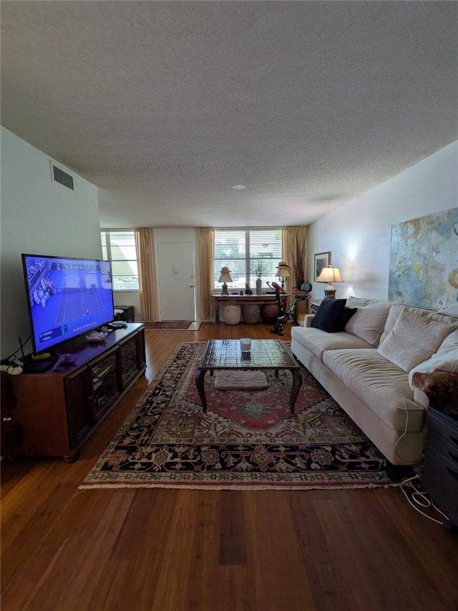 4885 1ST STREET NE, #216, St Petersburg, FL 33703 4885 1ST STREET NE, #216, St Petersburg, FL 33703