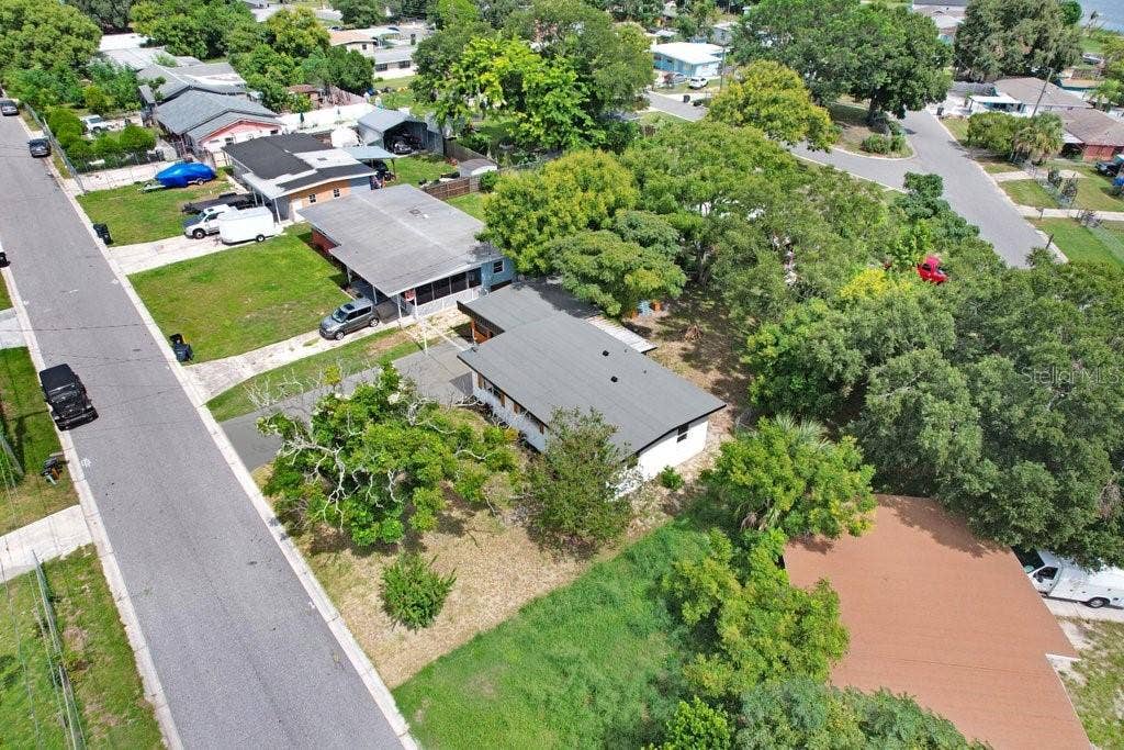 124 EDGEWATER DRIVE, Winter Haven, FL 33881 124 EDGEWATER DRIVE, Winter Haven, FL 33881