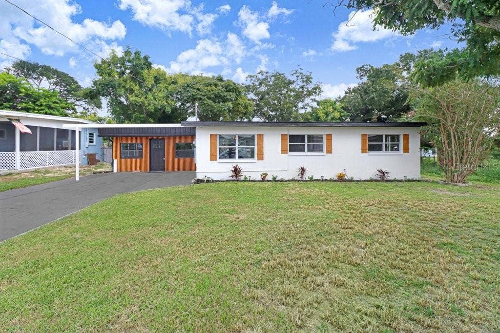 124 EDGEWATER DRIVE, Winter Haven, FL 33881 124 EDGEWATER DRIVE, Winter Haven, FL 33881