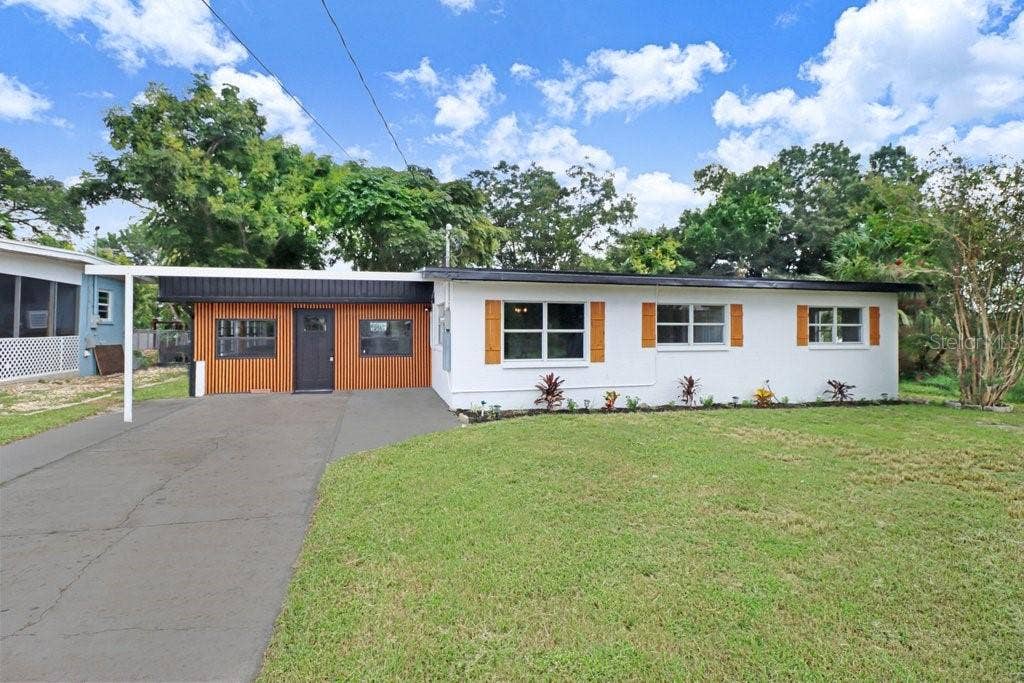 124 EDGEWATER DRIVE, Winter Haven, FL 33881 124 EDGEWATER DRIVE, Winter Haven, FL 33881