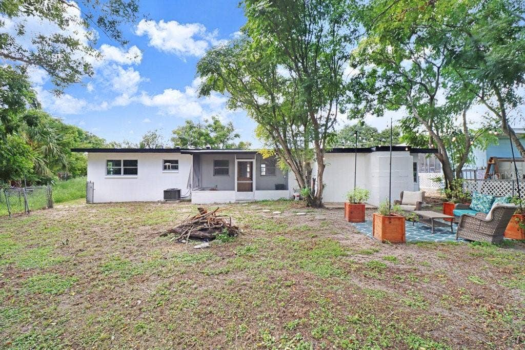 124 EDGEWATER DRIVE, Winter Haven, FL 33881 124 EDGEWATER DRIVE, Winter Haven, FL 33881