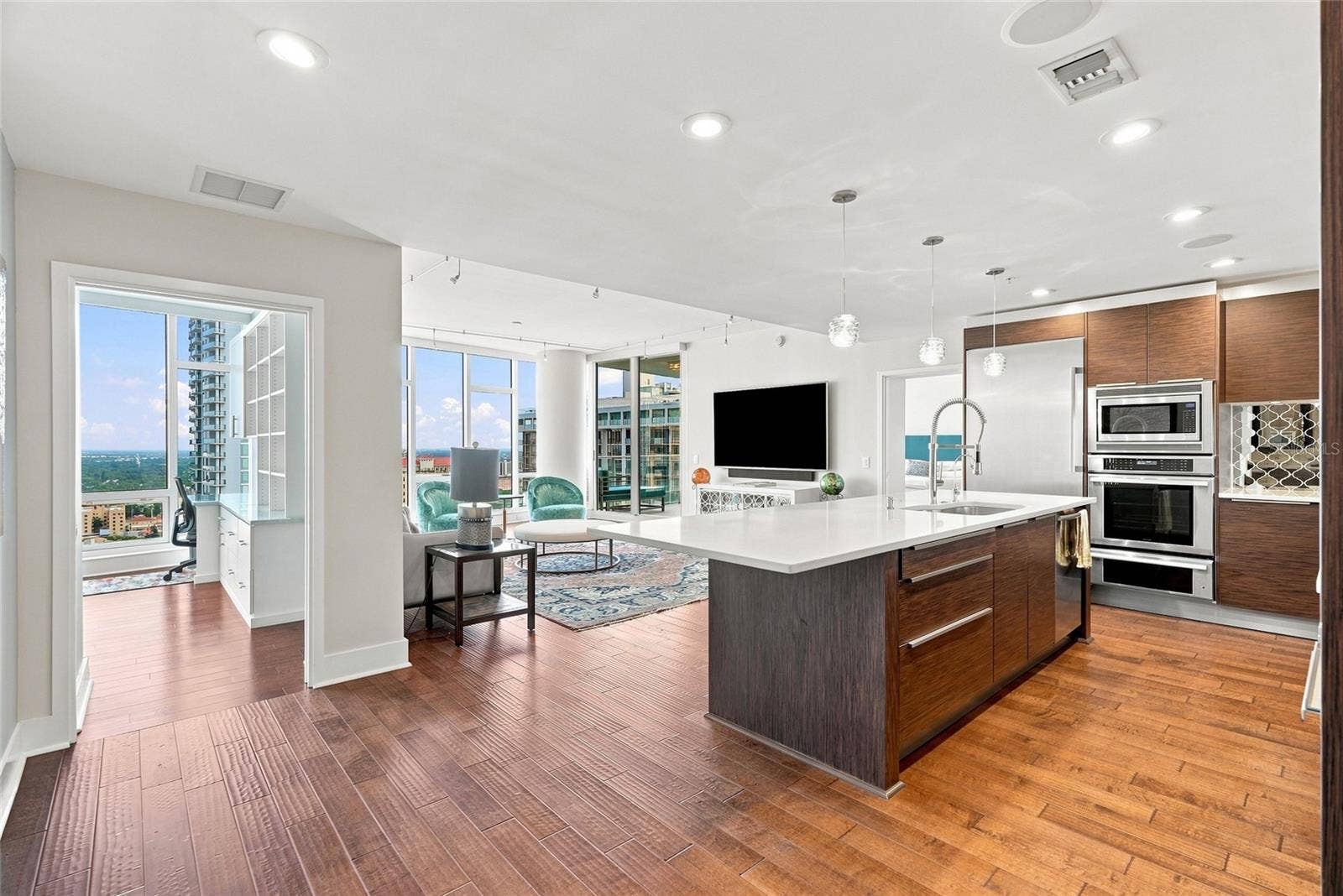 175 1ST STREET S, #2701, St Petersburg, FL 33701 175 1ST STREET S, #2701, St Petersburg, FL 33701