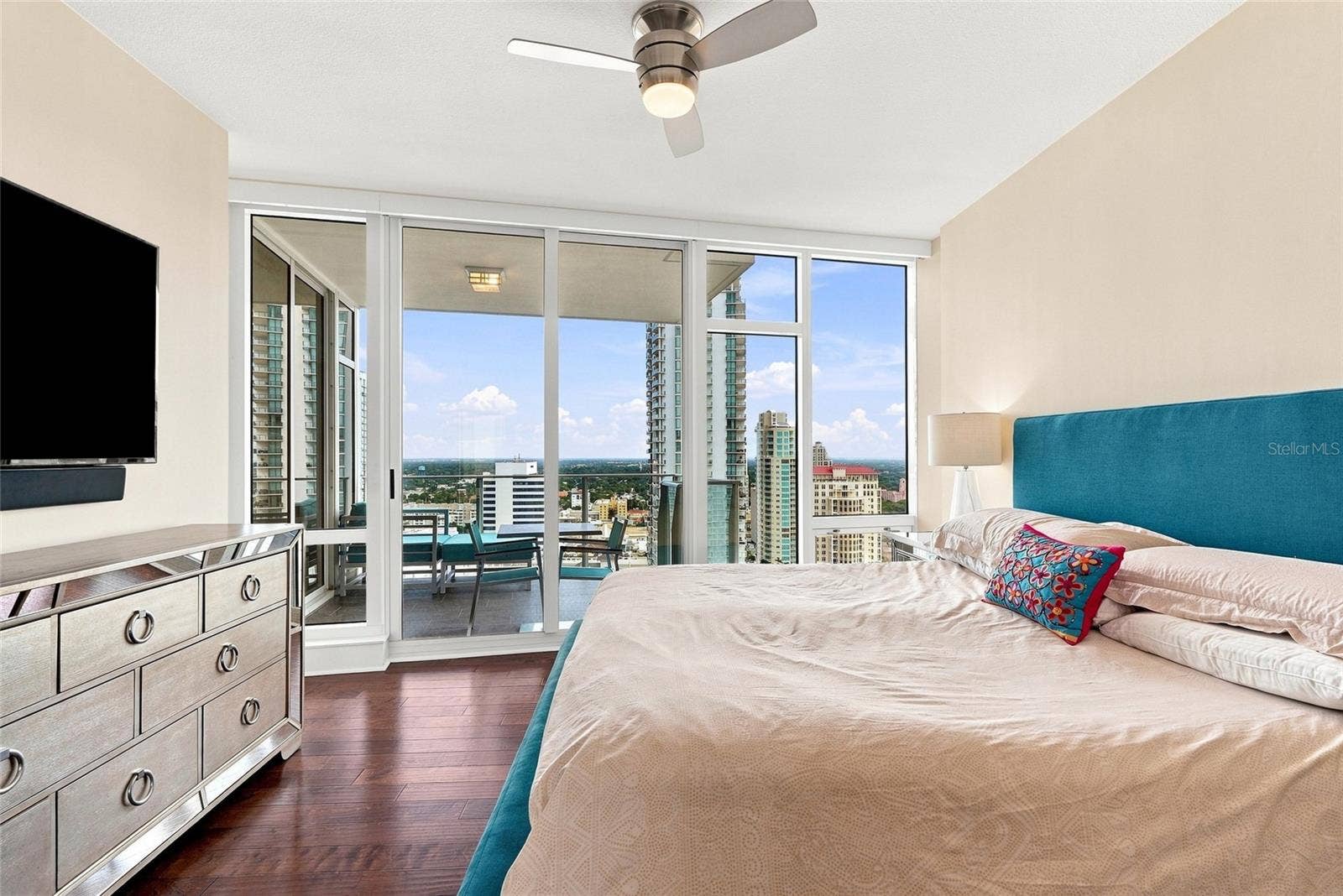 175 1ST STREET S, #2701, St Petersburg, FL 33701 primary bedroom
