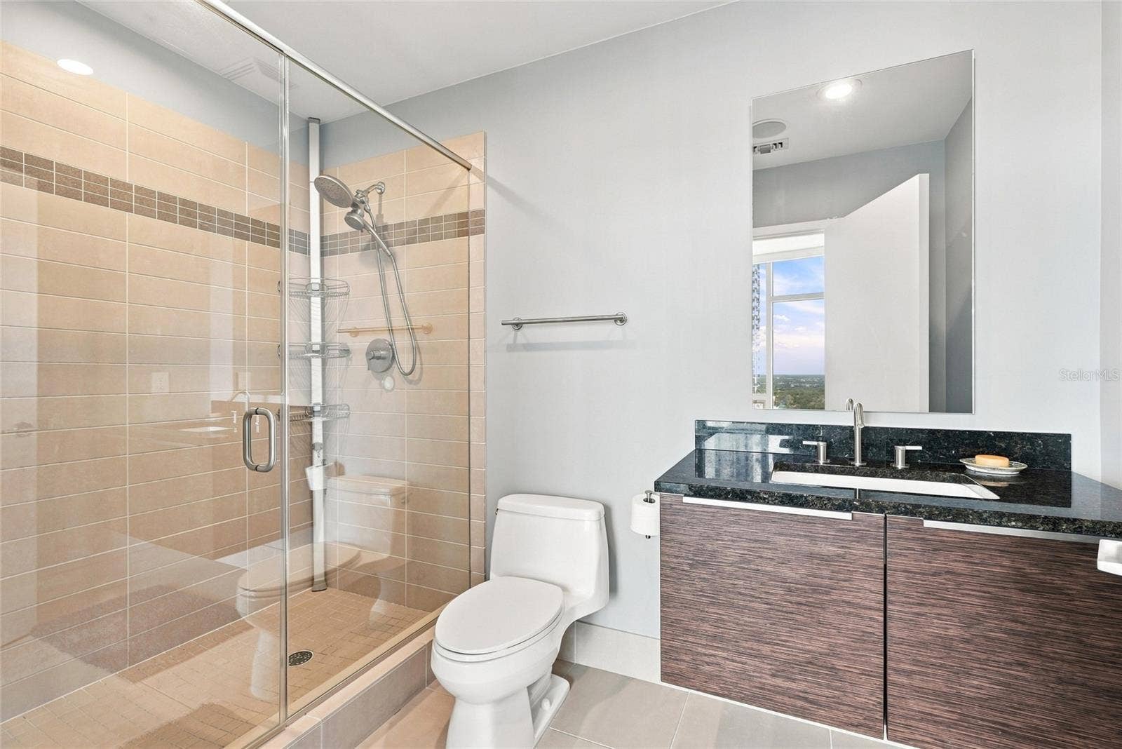 175 1ST STREET S, #2701, St Petersburg, FL 33701 second bathroom