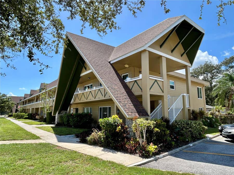 Property photo for 2000 WORLD PARKWAY BOULEVARD, #12, Clearwater, FL
