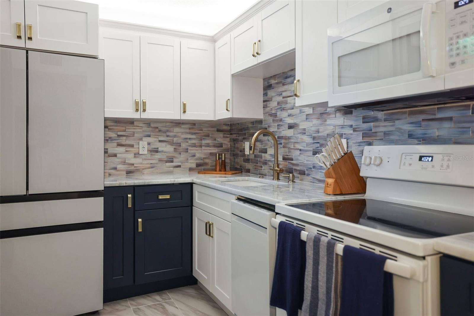 7560 BAY ISLAND DRIVE S, #345, South Pasadena, FL 33707 7560 BAY ISLAND DRIVE S, #345, South Pasadena, FL 33707