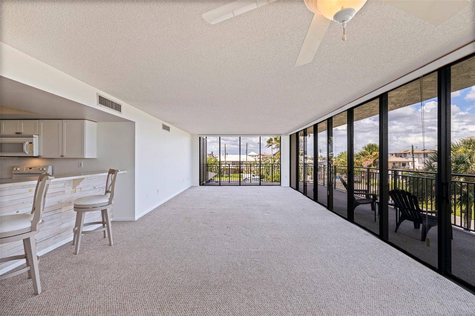 7600 BAYSHORE DRIVE, #208, Treasure Island, FL 33706 7600 BAYSHORE DRIVE, #208, Treasure Island, FL 33706