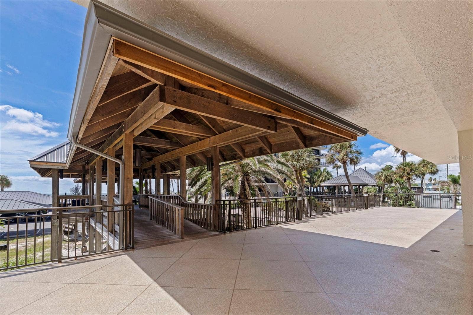 7600 BAYSHORE DRIVE, #208, Treasure Island, FL 33706 7600 BAYSHORE DRIVE, #208, Treasure Island, FL 33706