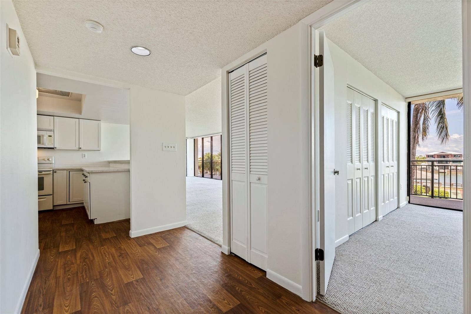 7600 BAYSHORE DRIVE, #208, Treasure Island, FL 33706 7600 BAYSHORE DRIVE, #208, Treasure Island, FL 33706
