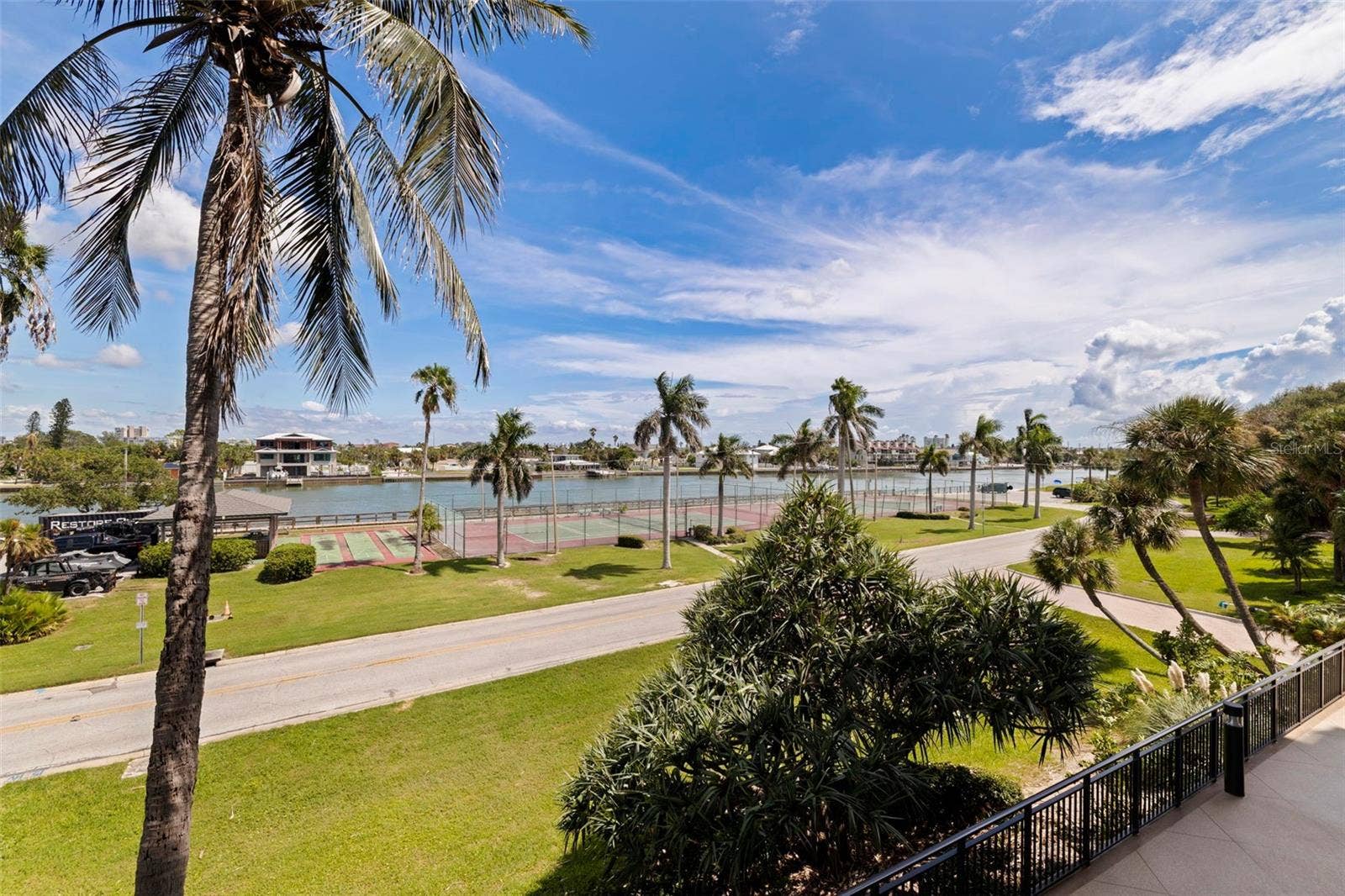 7600 BAYSHORE DRIVE, #208, Treasure Island, FL 33706 7600 BAYSHORE DRIVE, #208, Treasure Island, FL 33706