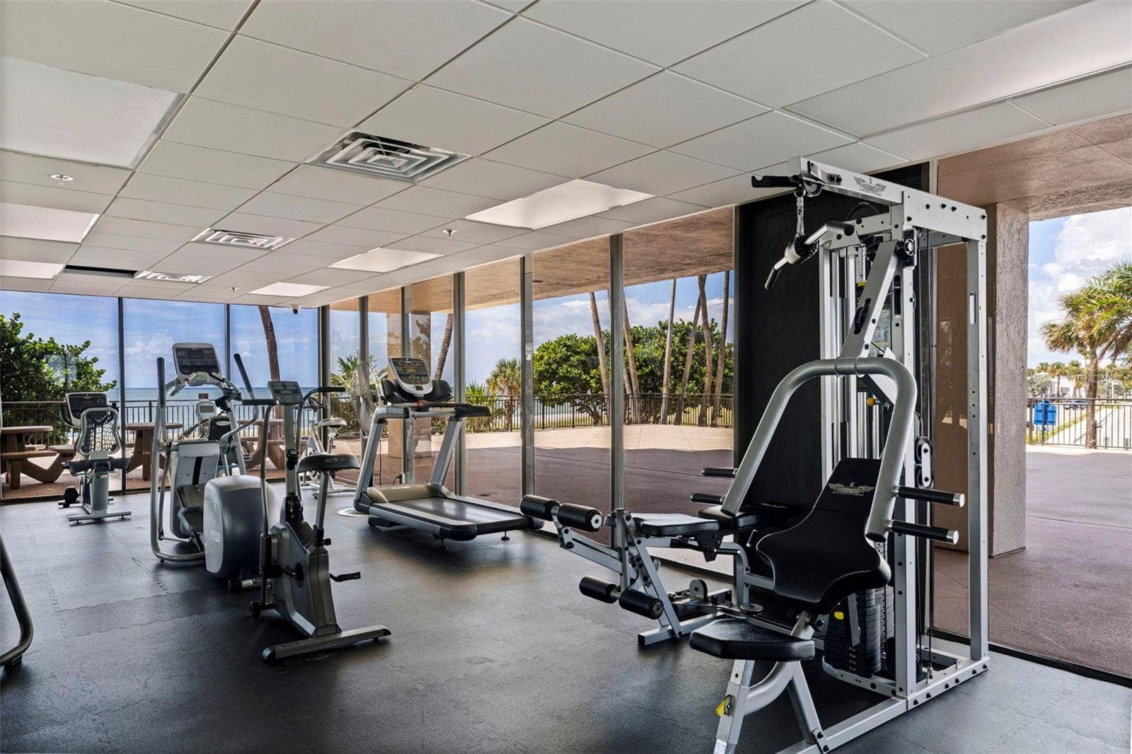 7600 BAYSHORE DRIVE, #208, Treasure Island, FL 33706 7600 BAYSHORE DRIVE, #208, Treasure Island, FL 33706