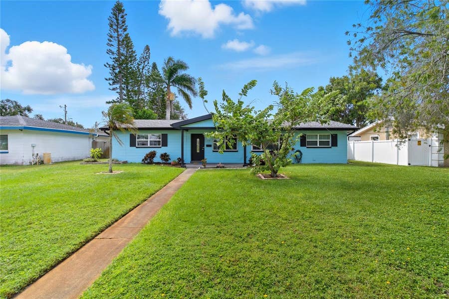 Property photo for 758 42ND AVENUE NE, St Petersburg, FL