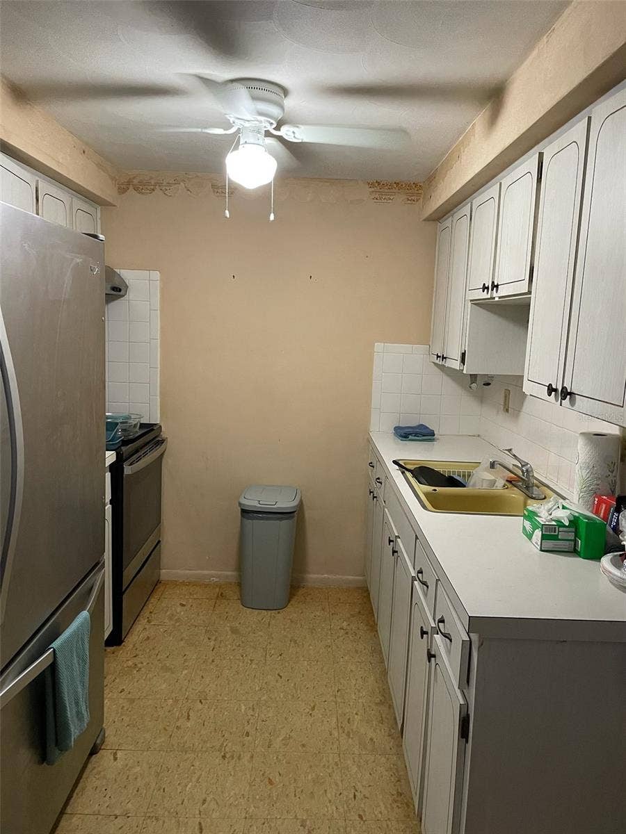 4217 ARBY PLACE, #4217, New Port Richey, FL 34652 Kitchen, newer refrigerator and stove.