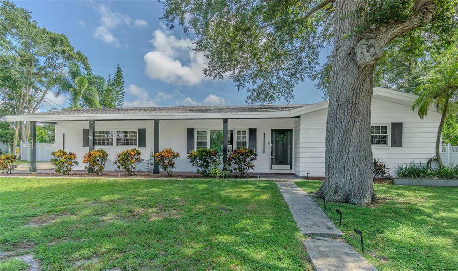 Property photo for 863 BAY BREEZE TERRACE, Largo, FL