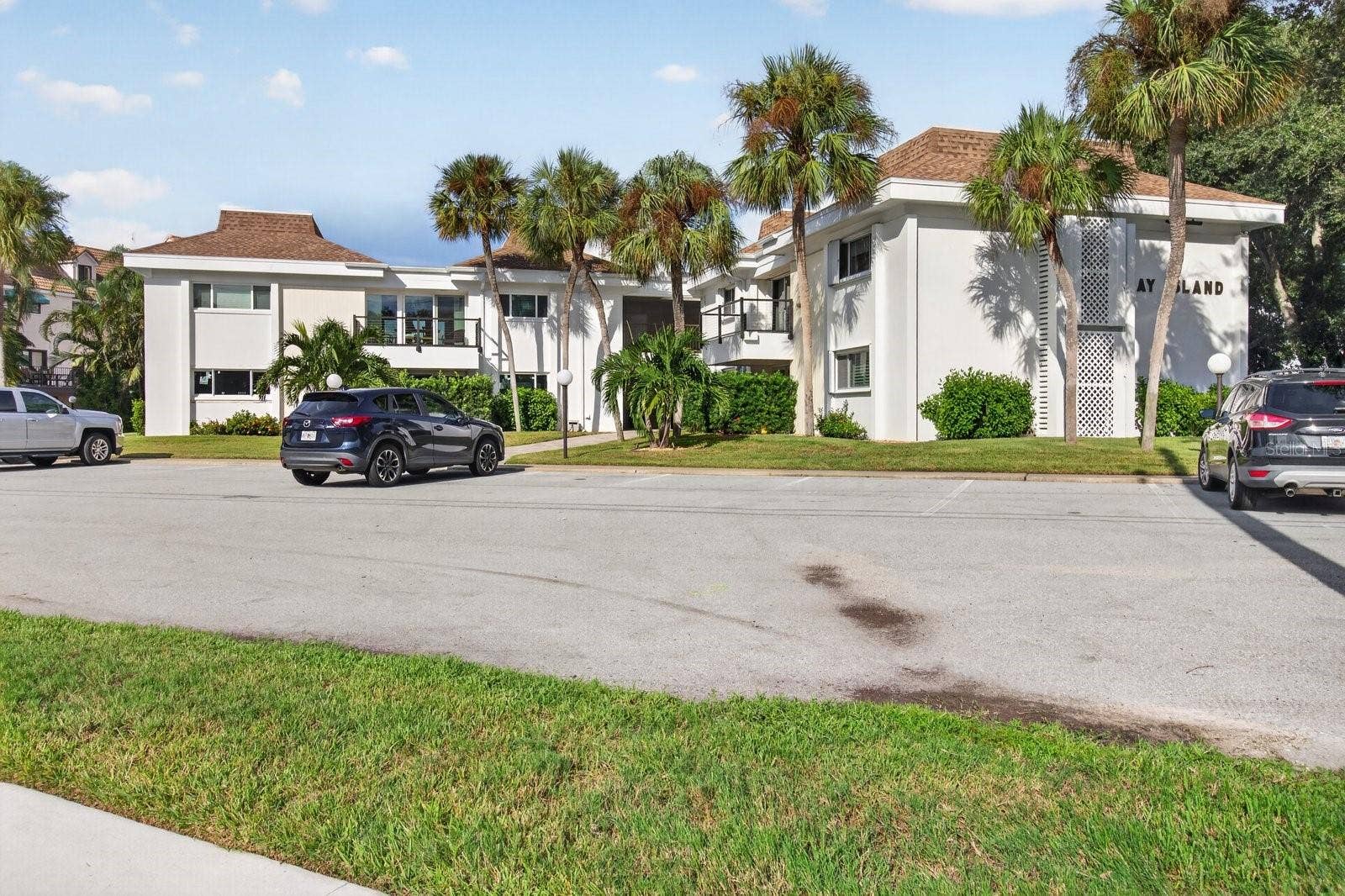311 ISLAND WAY, #101, Clearwater, FL 33767 311 ISLAND WAY, #101, Clearwater, FL 33767