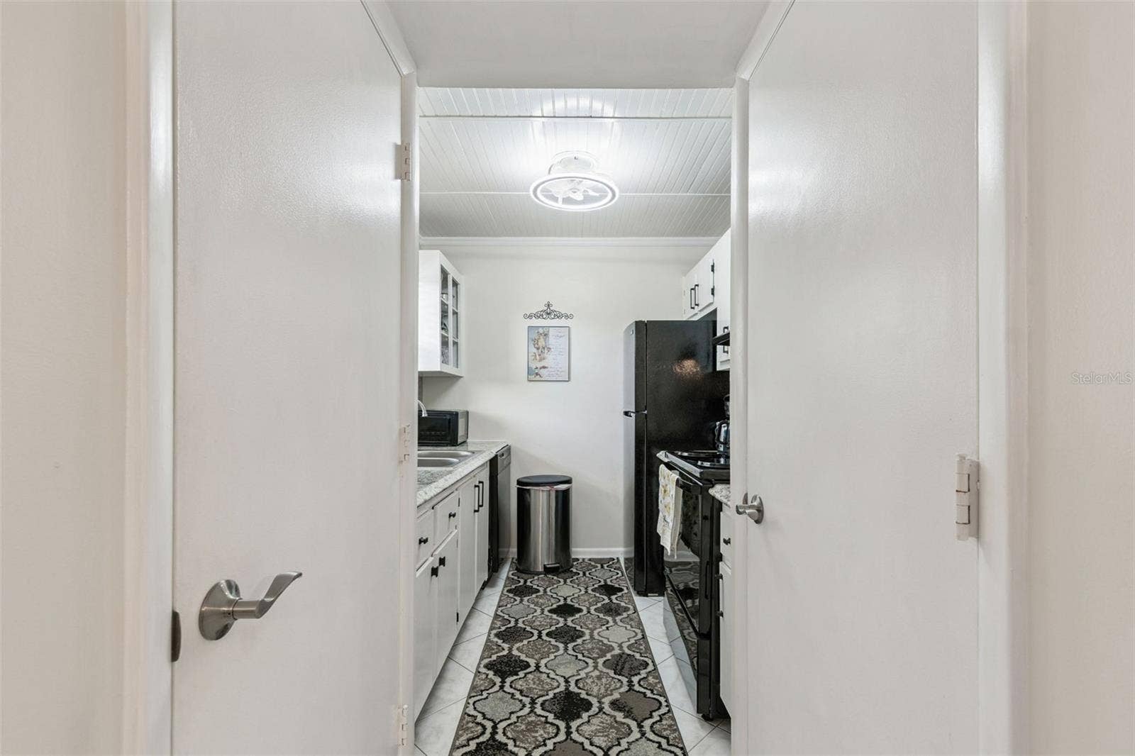 2750 E BAY DRIVE, #12B, Largo, FL 33771 2750 E BAY DRIVE, #12B, Largo, FL 33771
