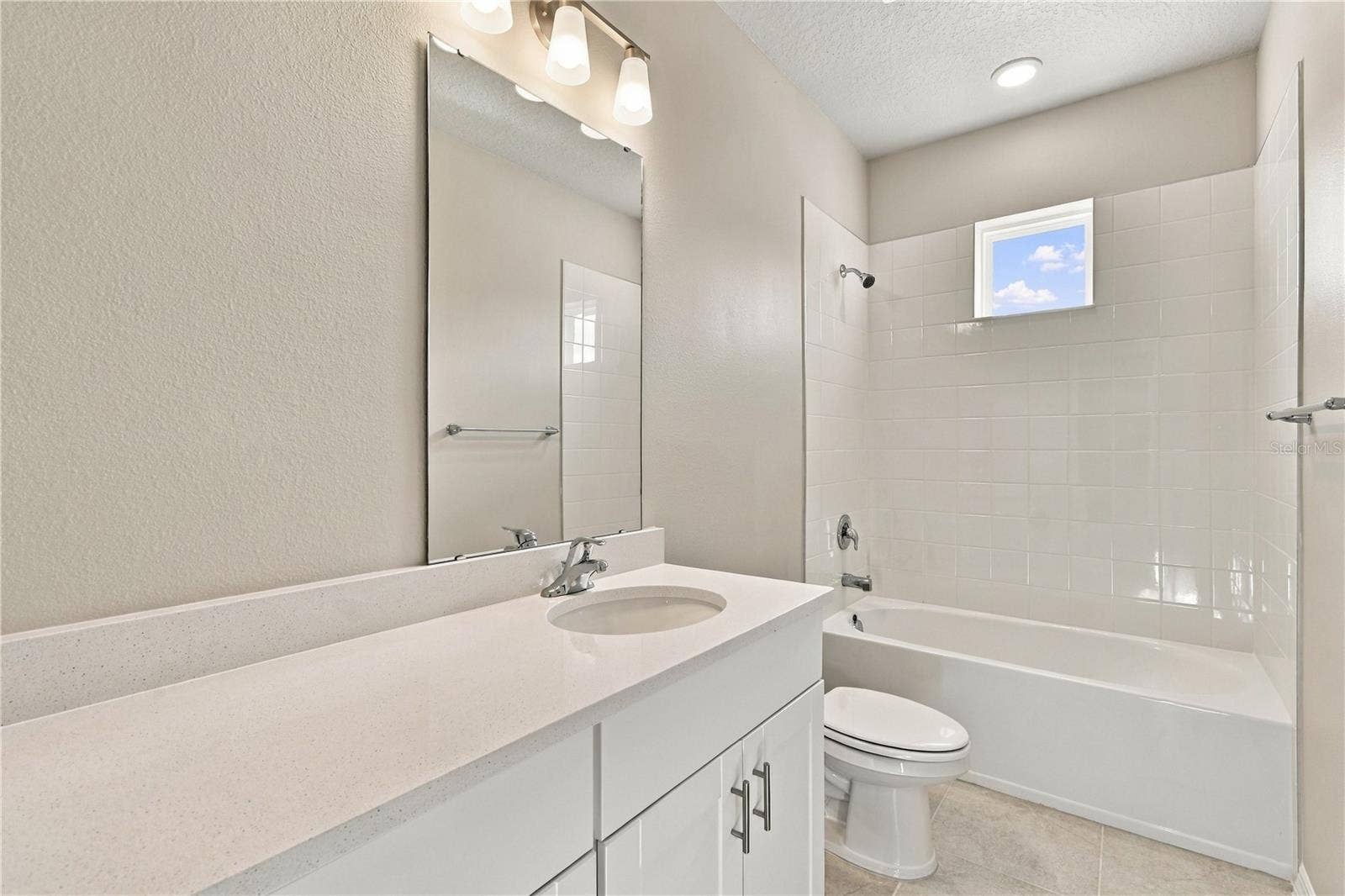 1193 WILD CREST LANE, Daytona Beach, FL 32117 Bathroom