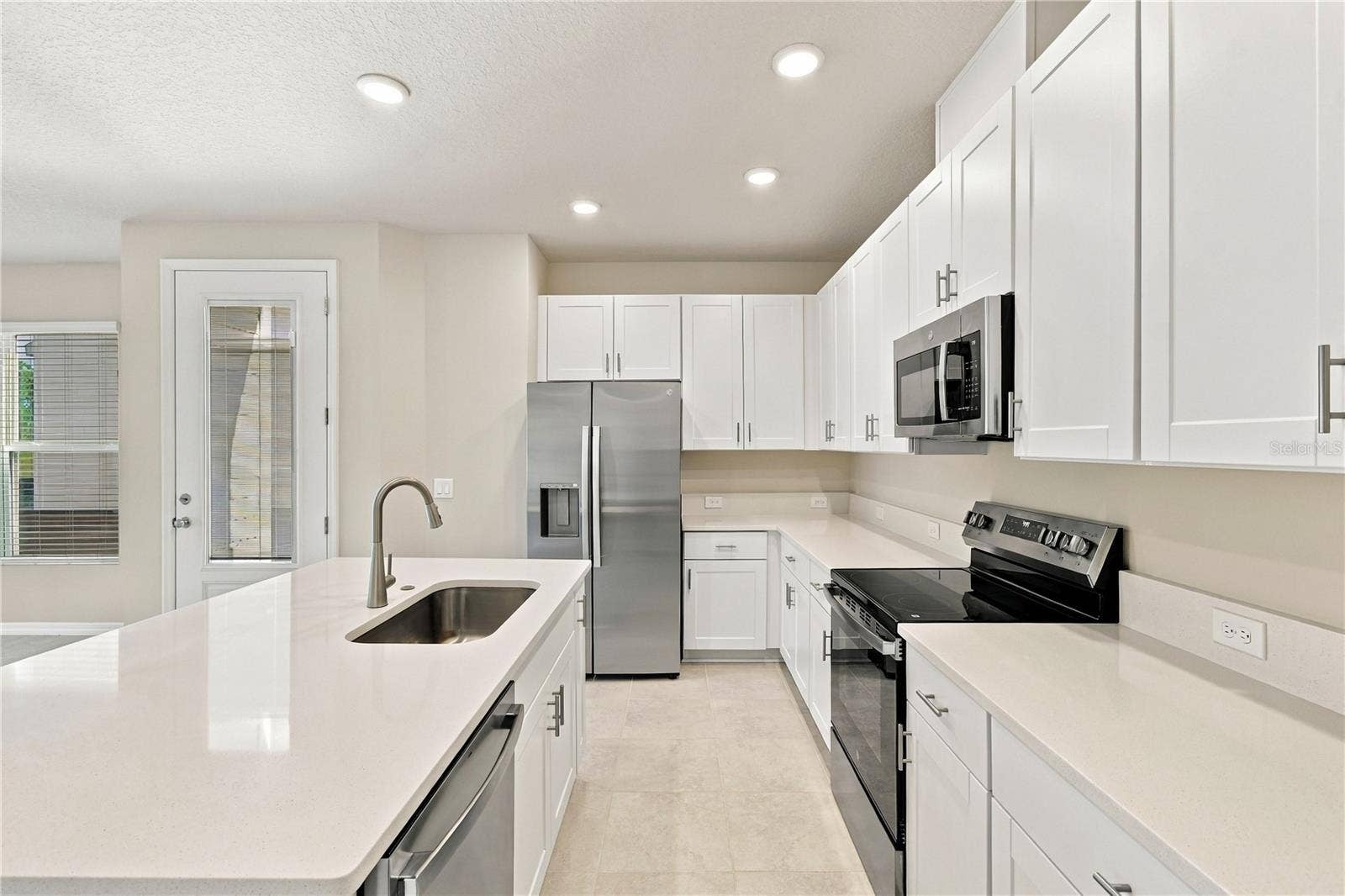 1193 WILD CREST LANE, Daytona Beach, FL 32117 Kitchen