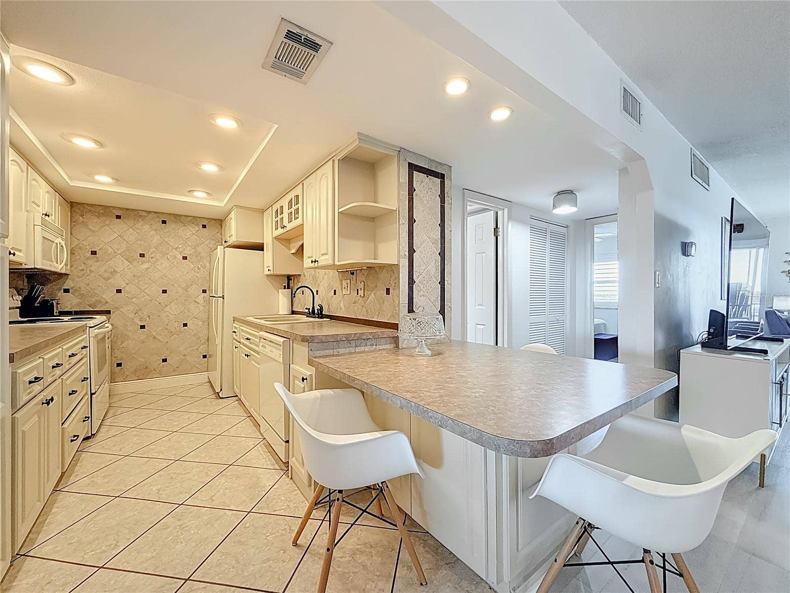 400 64TH AVENUE, #1204, St Pete Beach, FL 33706 400 64TH AVENUE, #1204, St Pete Beach, FL 33706