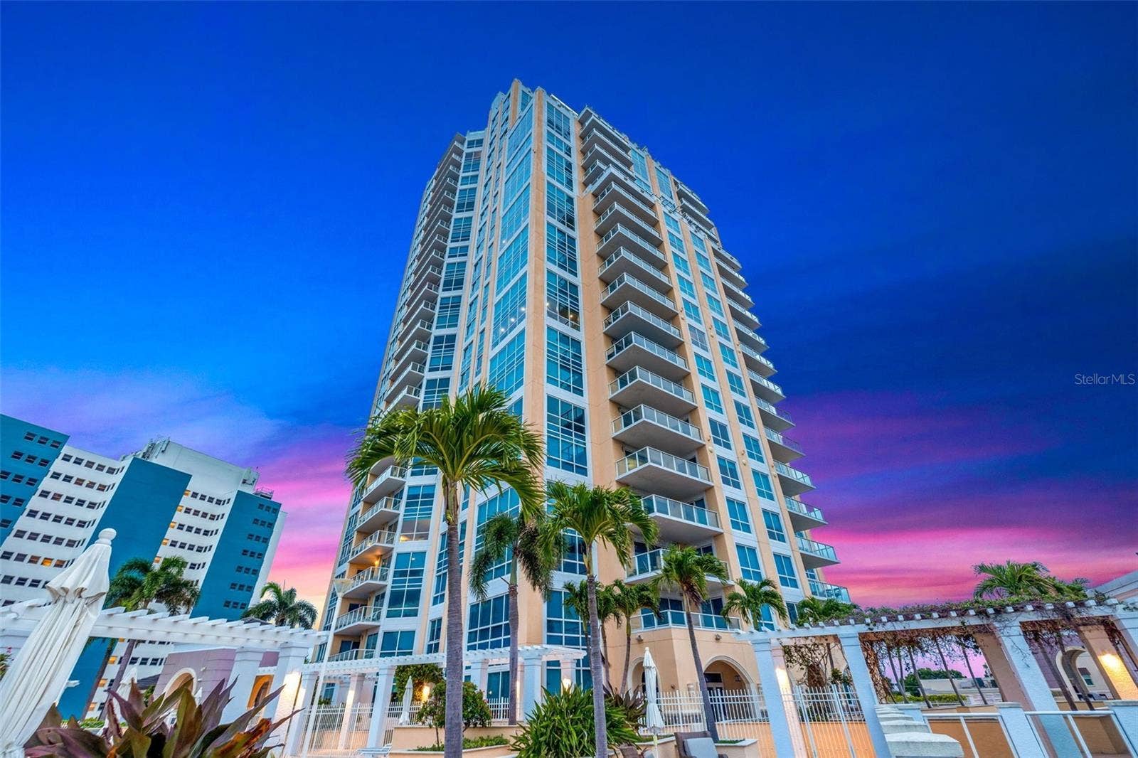400 BEACH DRIVE NE, #1004, St Petersburg, FL 33701