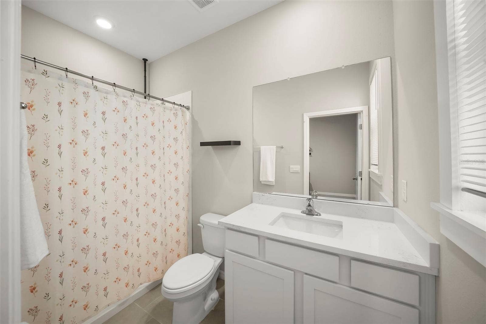 6016 WANDERING WILLOW DRIVE, Wesley Chapel, FL 33545 6016 WANDERING WILLOW DRIVE, Wesley Chapel, FL 33545