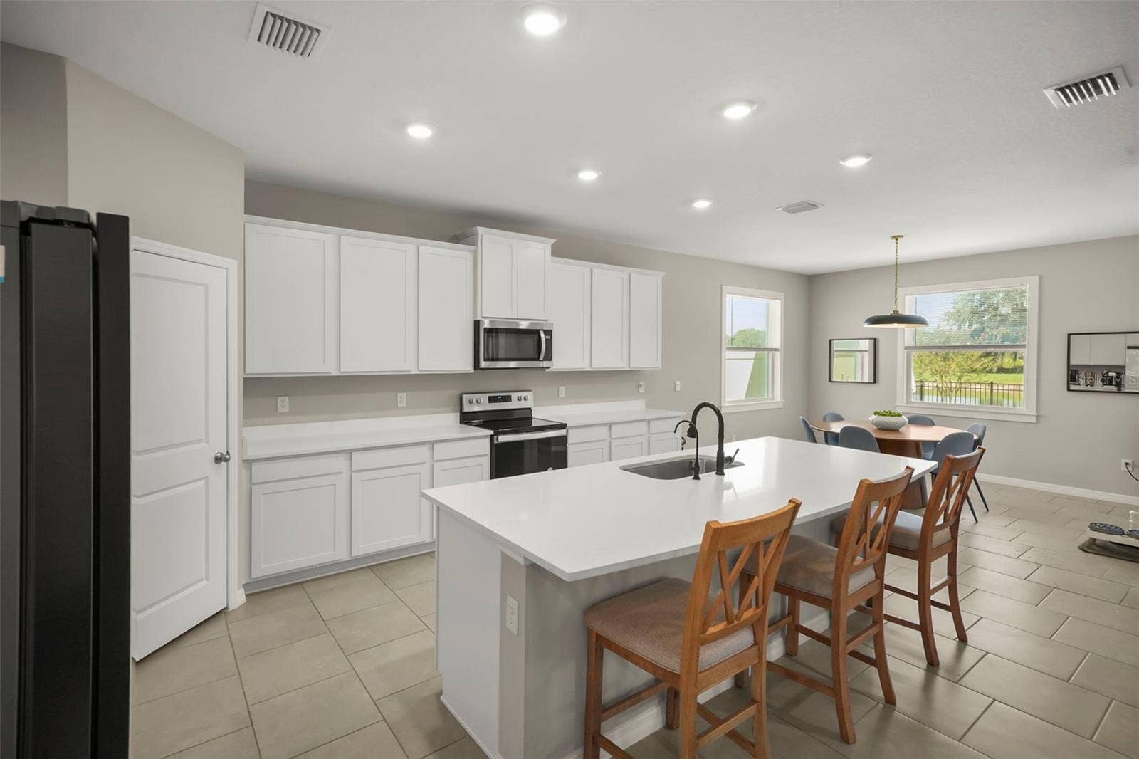 6016 WANDERING WILLOW DRIVE, Wesley Chapel, FL 33545 6016 WANDERING WILLOW DRIVE, Wesley Chapel, FL 33545
