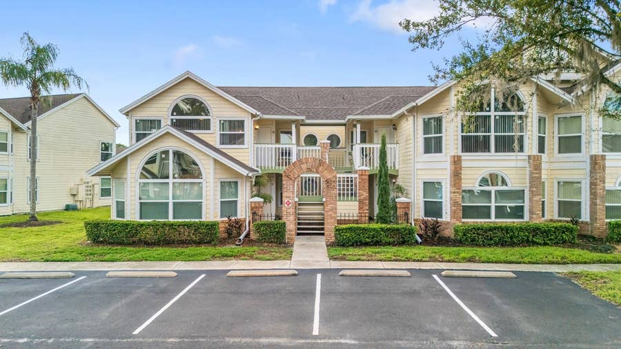 Property photo for 5006 LAGUNA BAY CIRCLE, #58, Kissimmee, FL
