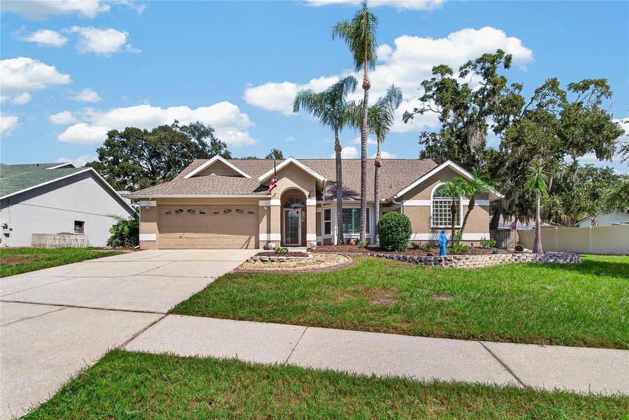 Property photo for 2010 RIVER PARK COURT, Valrico, FL