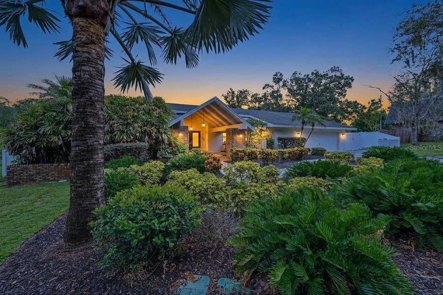 Property photo for 921 COLLEGE HILL DRIVE, Clearwater, FL
