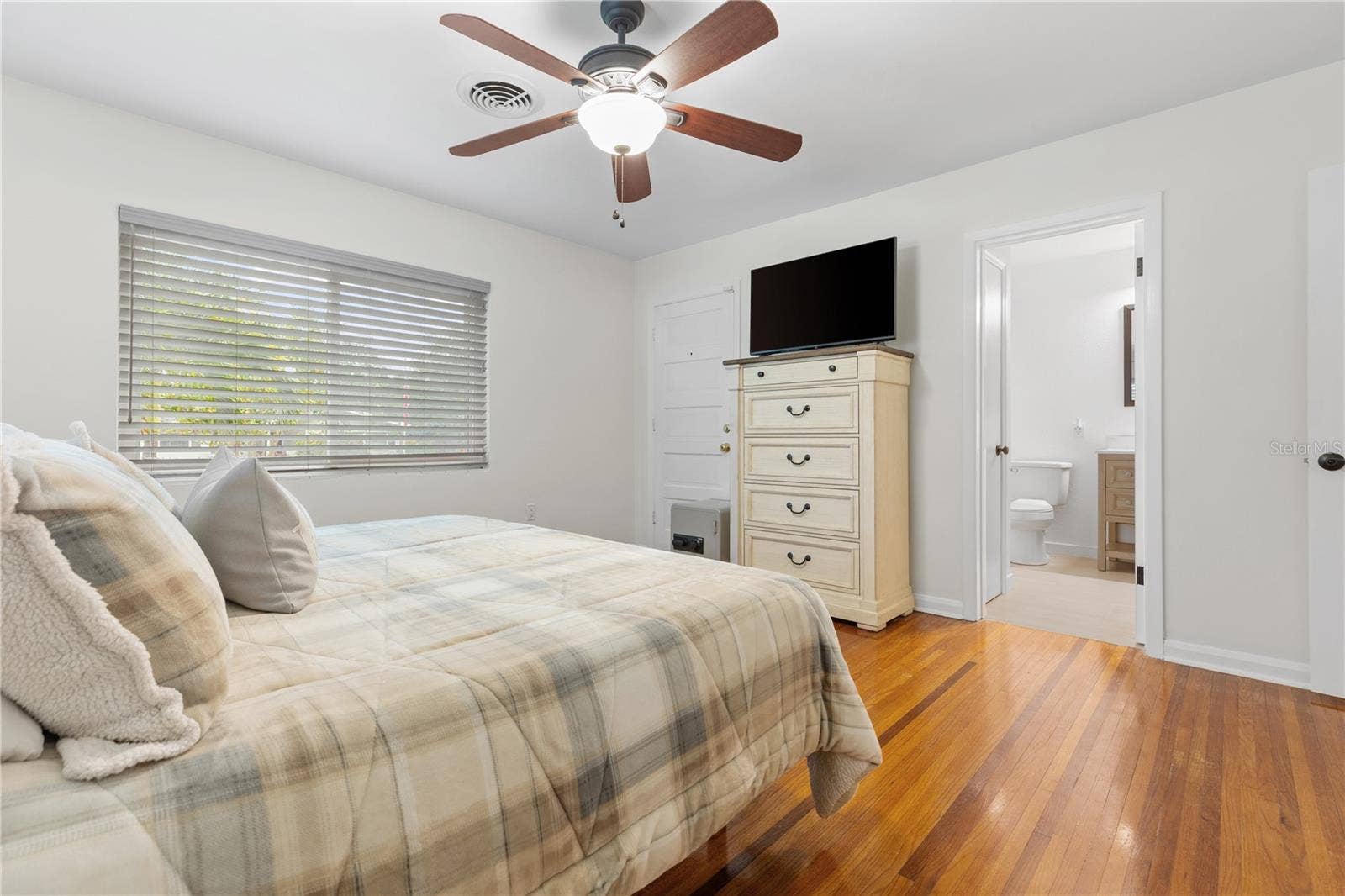 1324 WHITACRE DRIVE, Clearwater, FL 33764 Master Bedroom