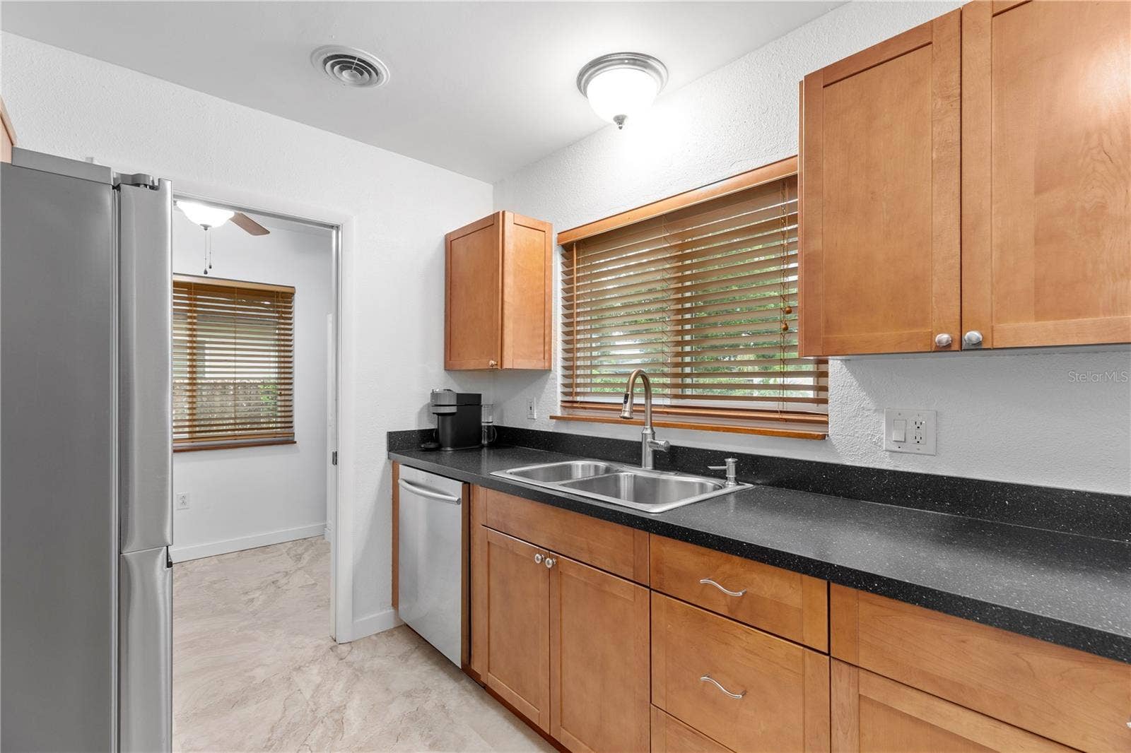 1324 WHITACRE DRIVE, Clearwater, FL 33764 Kitchen