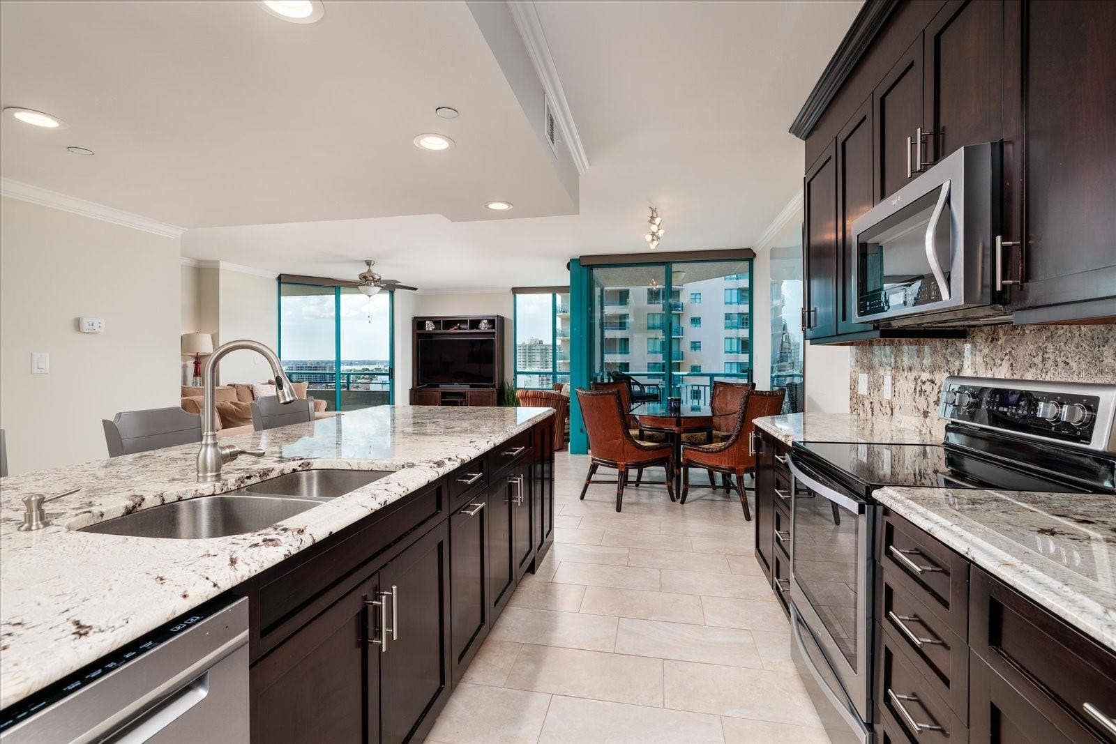 1520 GULF BOULEVARD, #1107, Clearwater, FL 33767 1520 GULF BOULEVARD, #1107, Clearwater, FL 33767