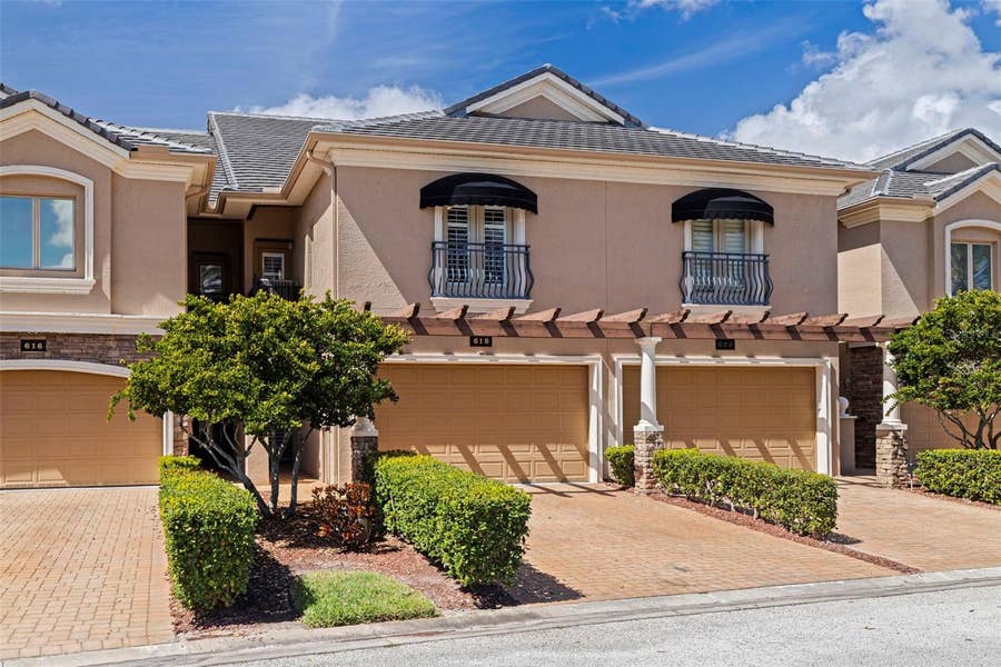 Property photo for 618 SAXONY BOULEVARD, St Petersburg, FL