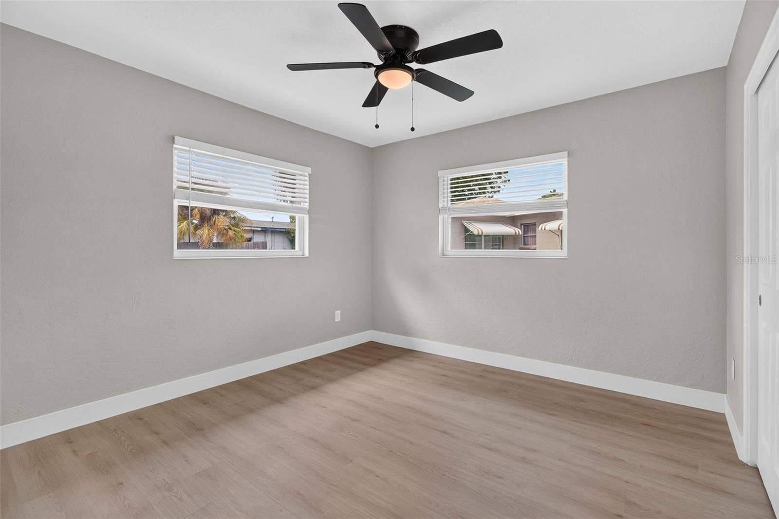 2ND BEDROOM - READY FOR YOUR FURNITURE