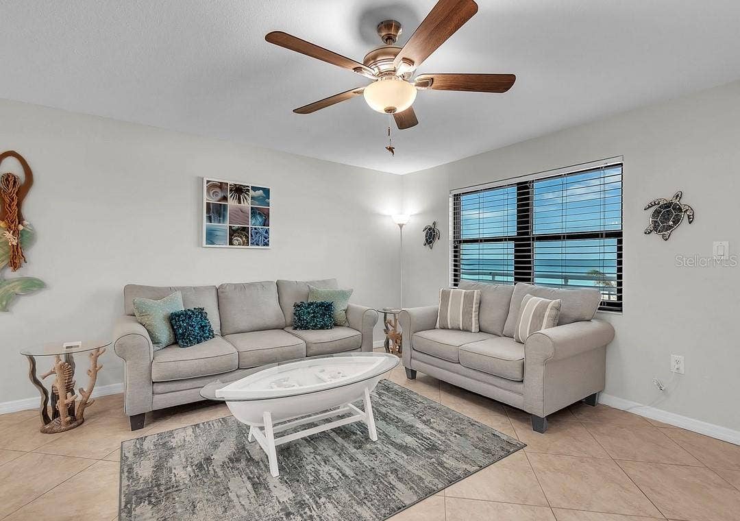 8470 W GULF BOULEVARD, #210, Treasure Island, FL 33706 8470 W GULF BOULEVARD, #210, Treasure Island, FL 33706