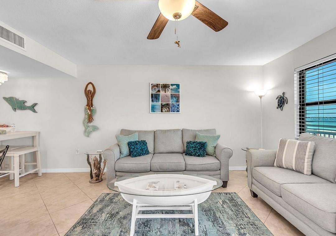 8470 W GULF BOULEVARD, #210, Treasure Island, FL 33706 8470 W GULF BOULEVARD, #210, Treasure Island, FL 33706