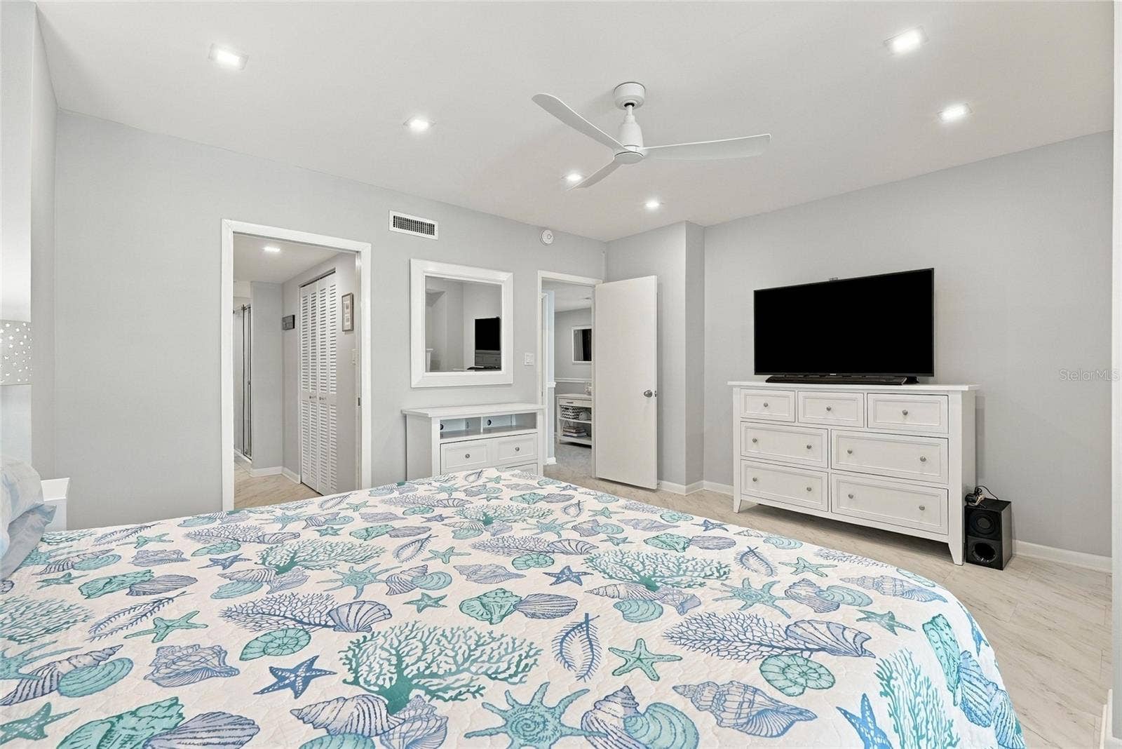 707 S GULFSTREAM AVENUE, #1006, Sarasota, FL 34236